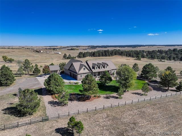 2235 Country Lane