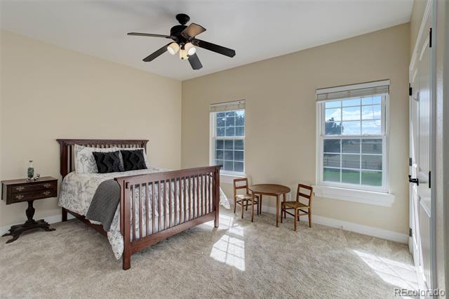 2235 Country Lane