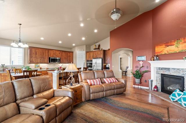 6618 Lynch Lane