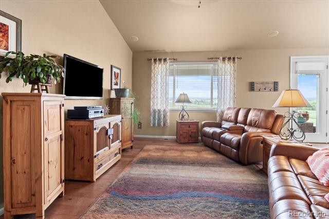 6618 Lynch Lane