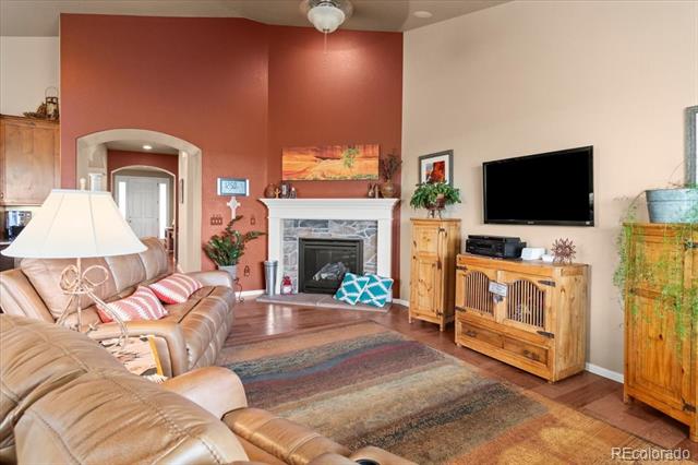 6618 Lynch Lane