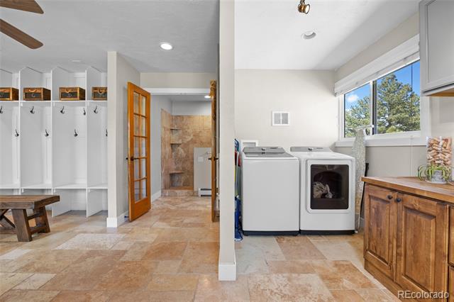 8439 N Pioneer Trail Road