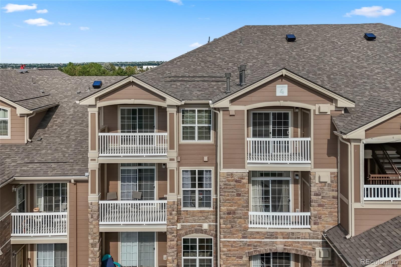 7440 S Blackhawk Street Unit: 4-305