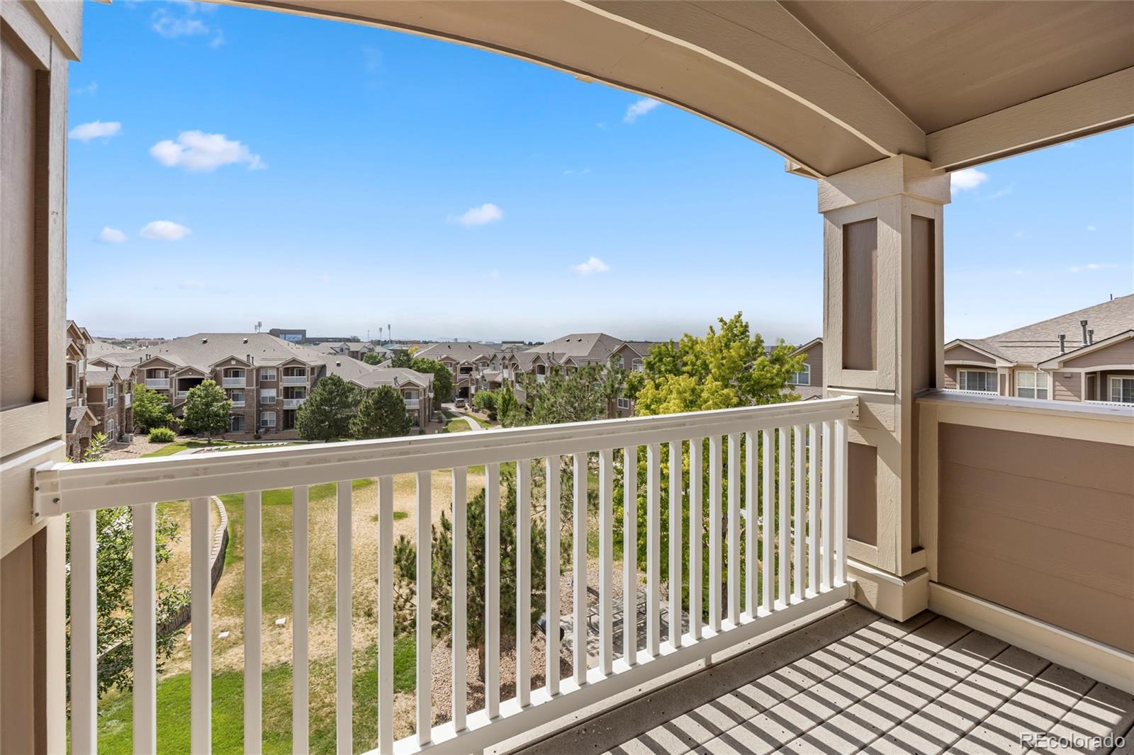 7440 S Blackhawk Street Unit: 4-305