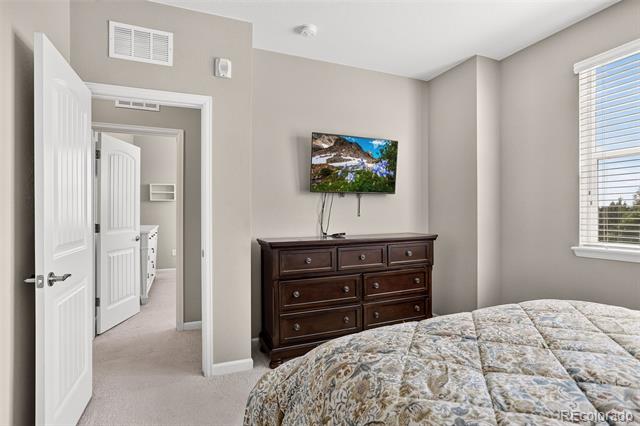 24817 E Calhoun Place Unit: B