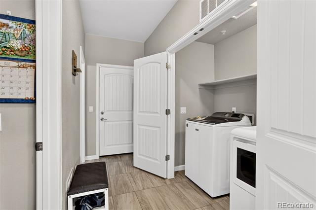 24817 E Calhoun Place Unit: B