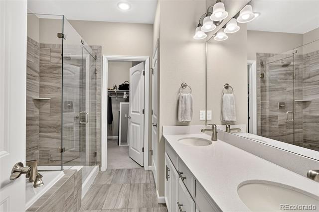 24817 E Calhoun Place Unit: B