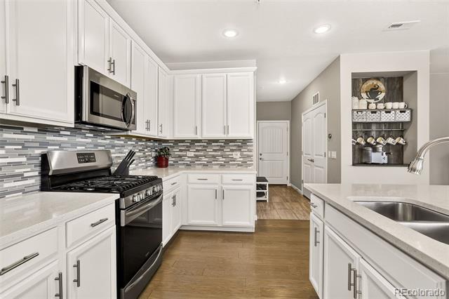 24817 E Calhoun Place Unit: B