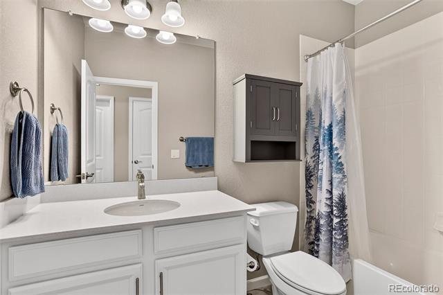 24817 E Calhoun Place Unit: B