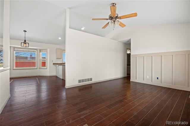 2420 Holmes Court