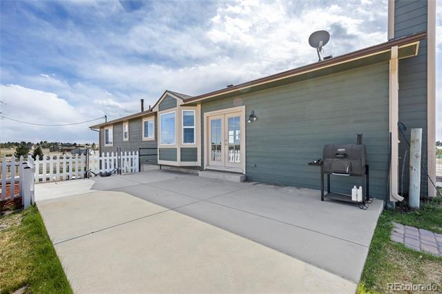 2420 Holmes Court