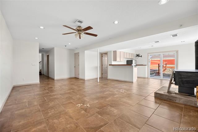 2420 Holmes Court