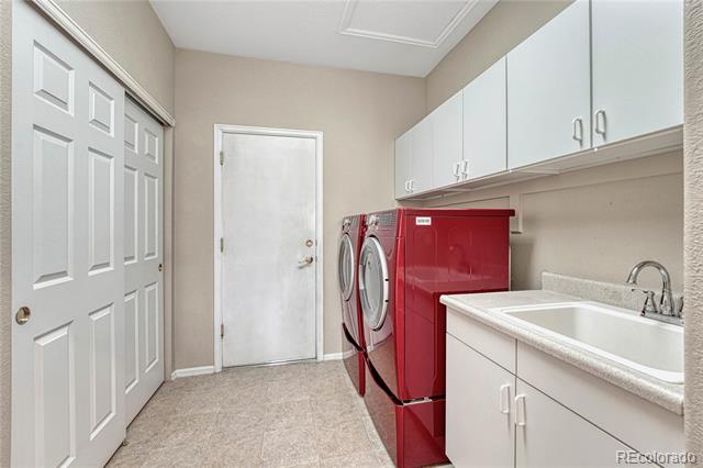 8107 S Catawba Court