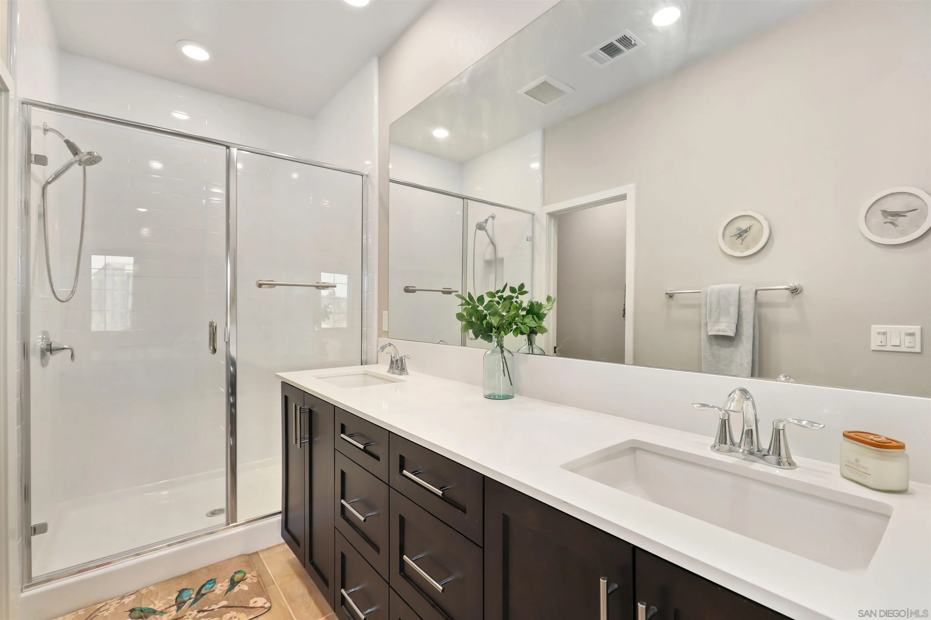 11009 Evelyn Way