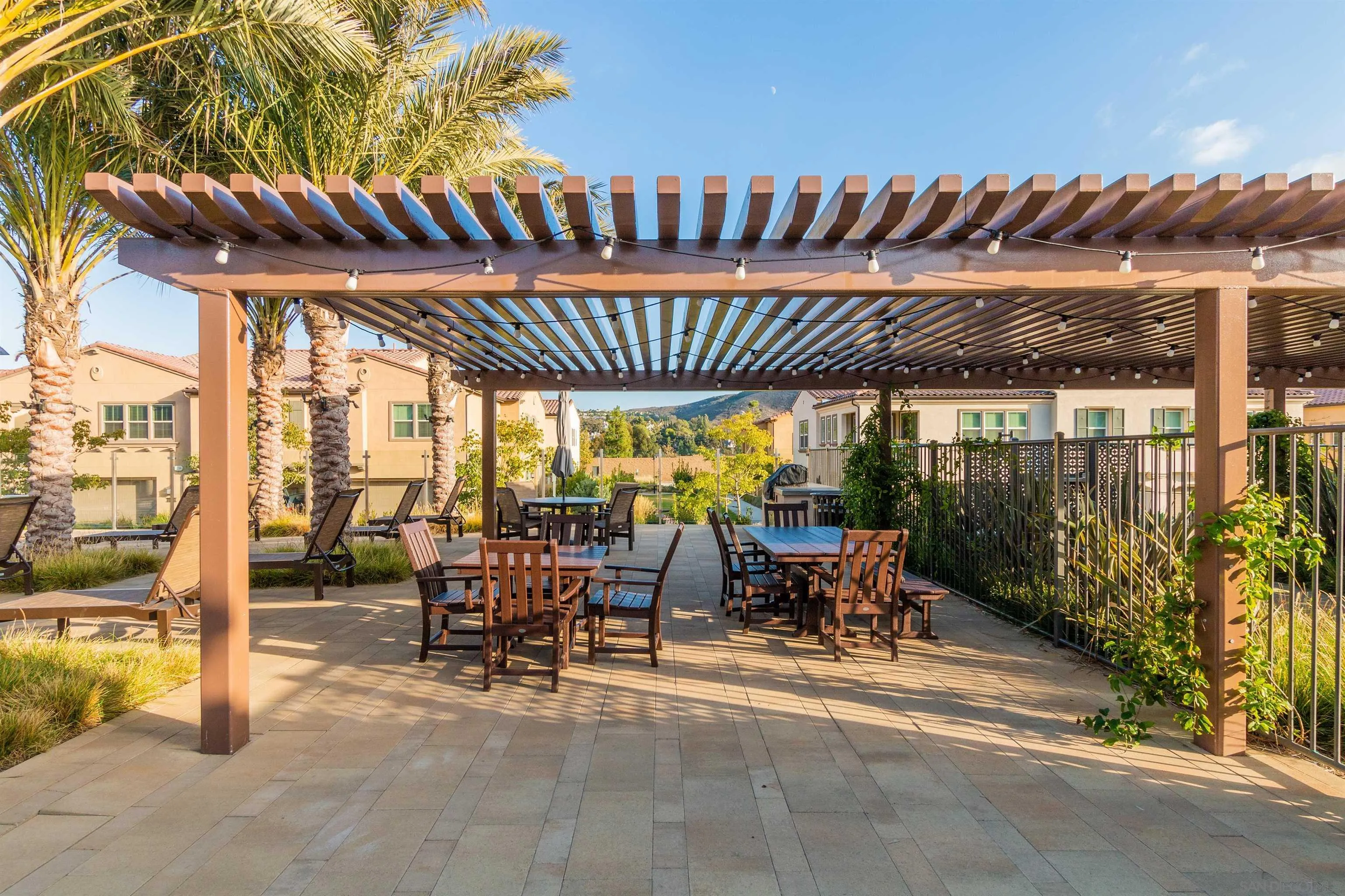 11009 Evelyn Way