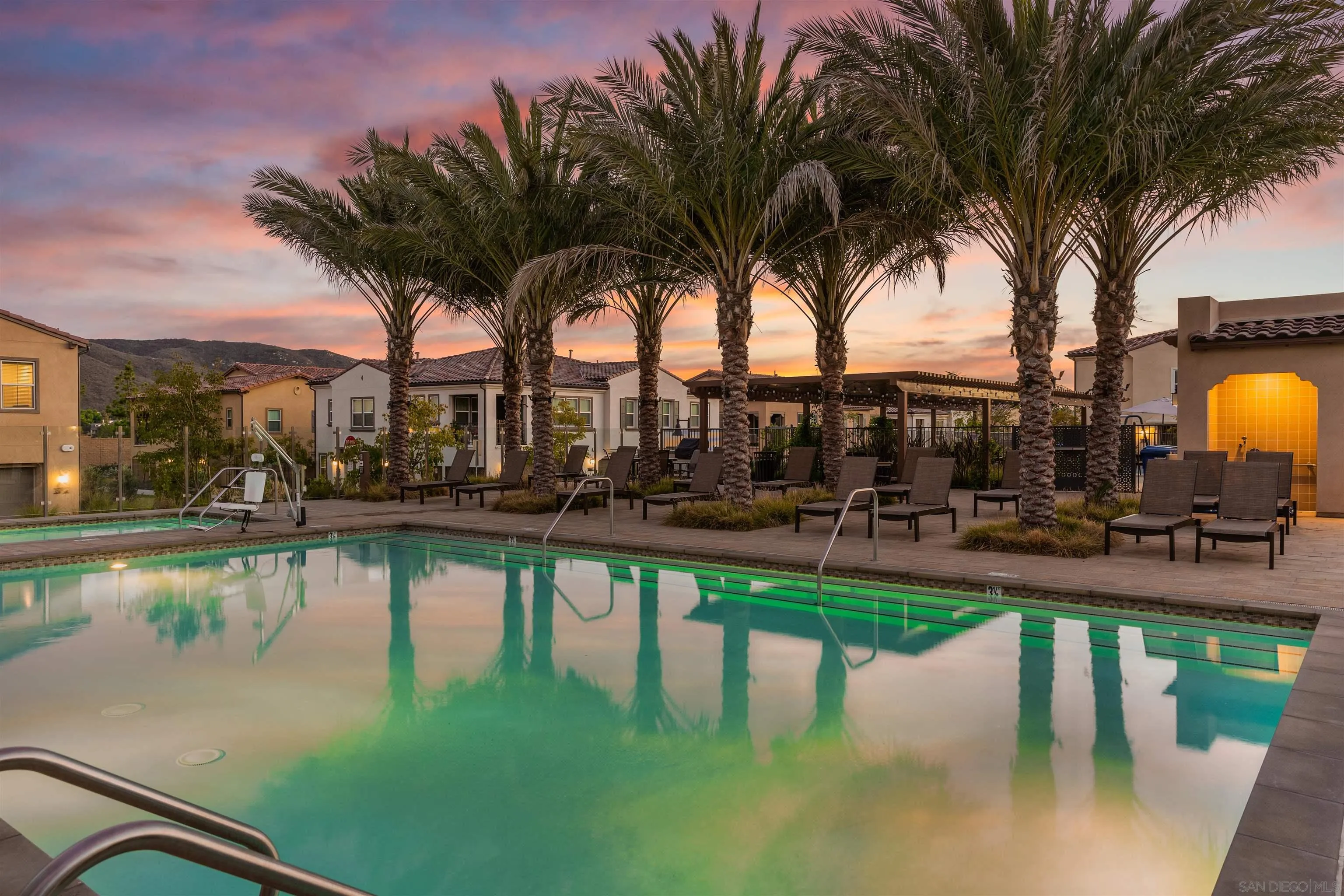 11009 Evelyn Way
