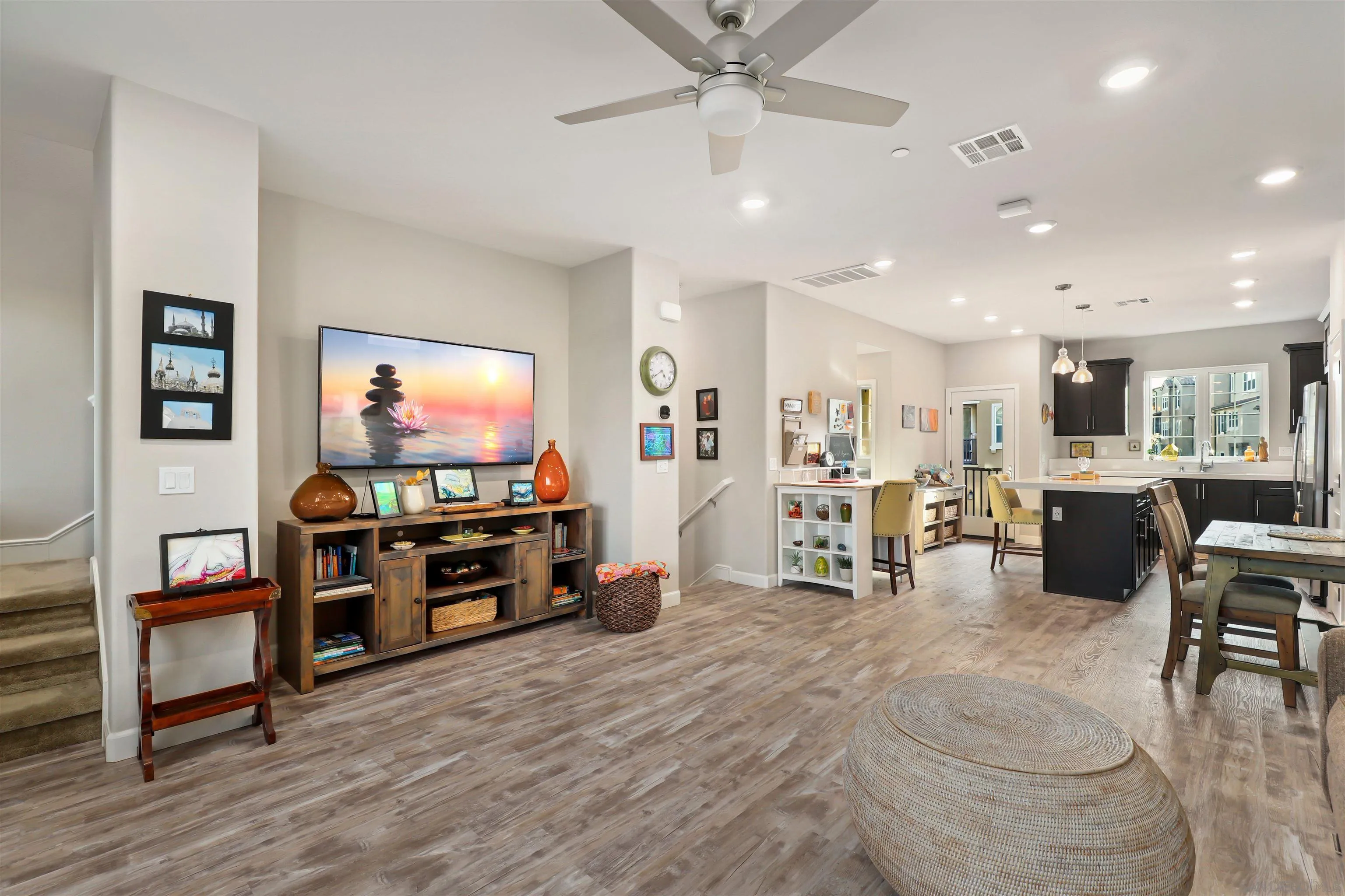 11009 Evelyn Way