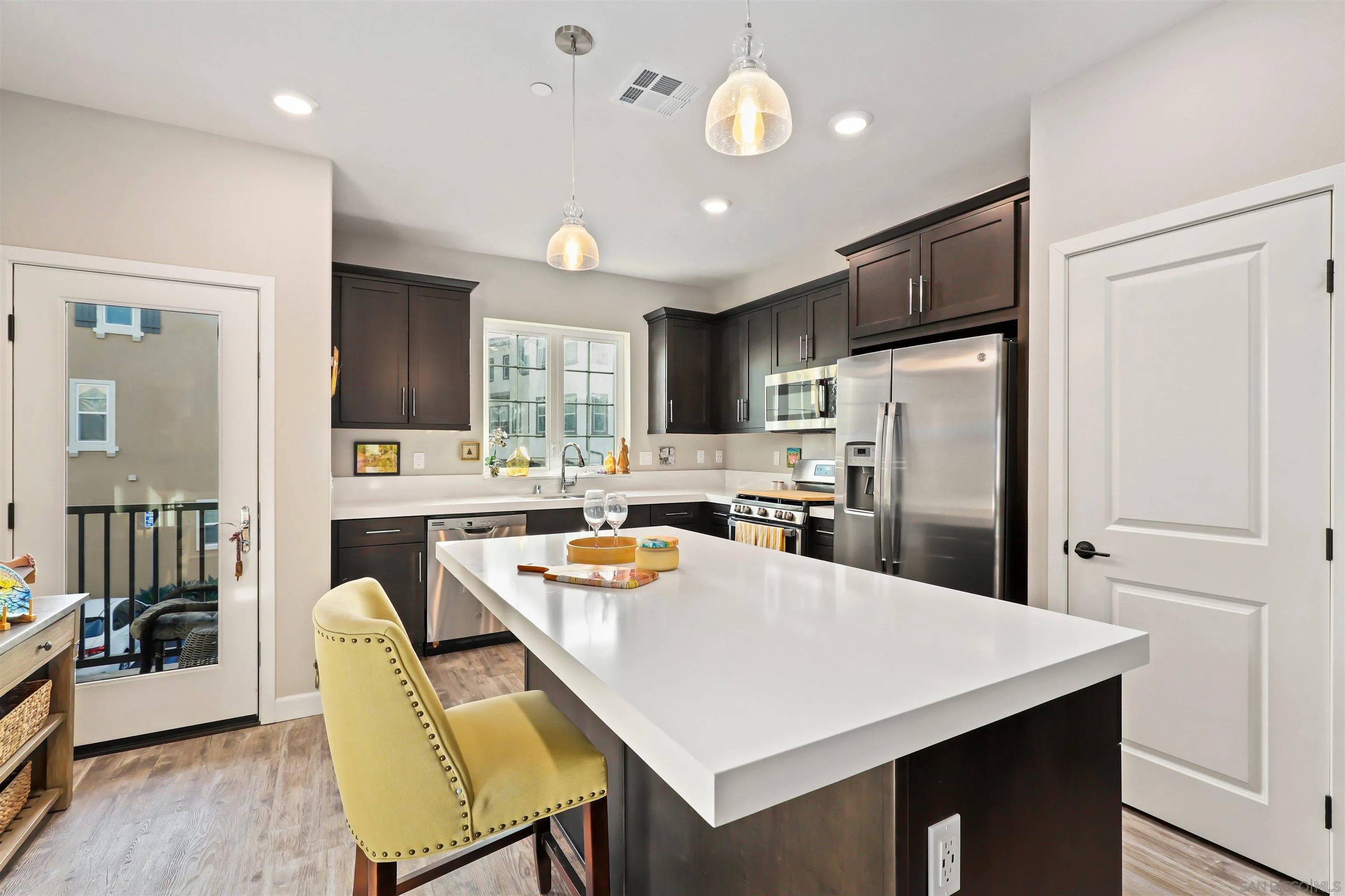 11009 Evelyn Way