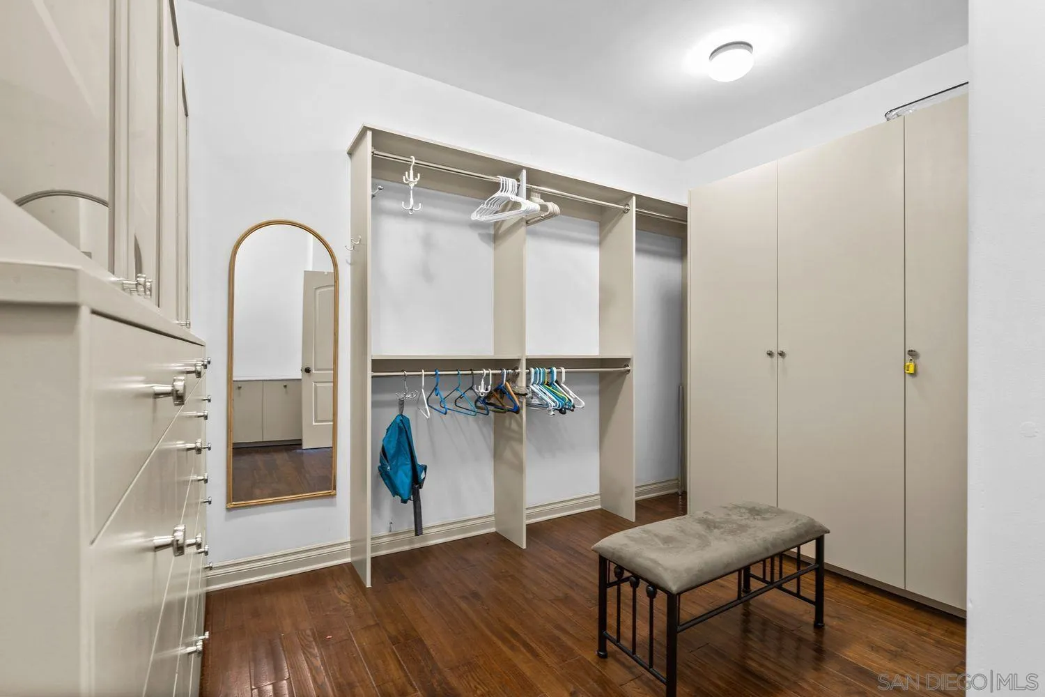 4622 Rhode Island St