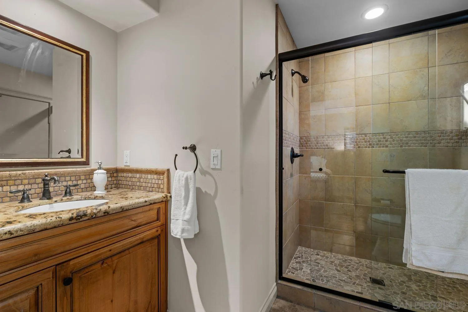 4622 Rhode Island St