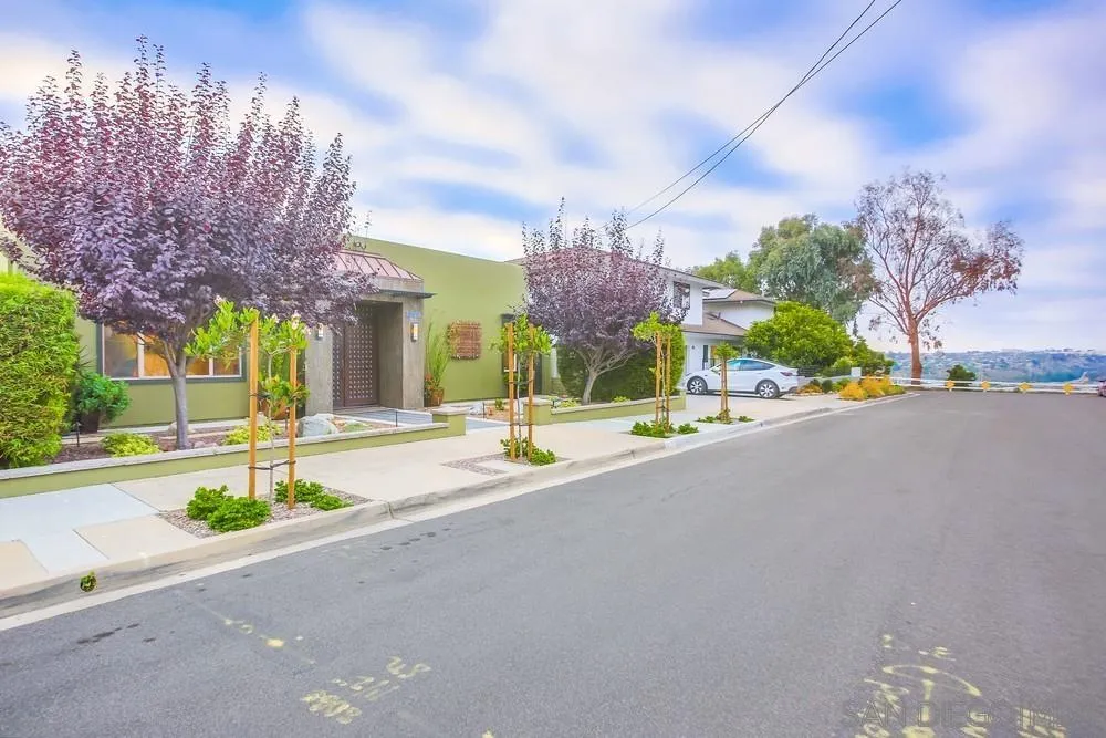 4622 Rhode Island St