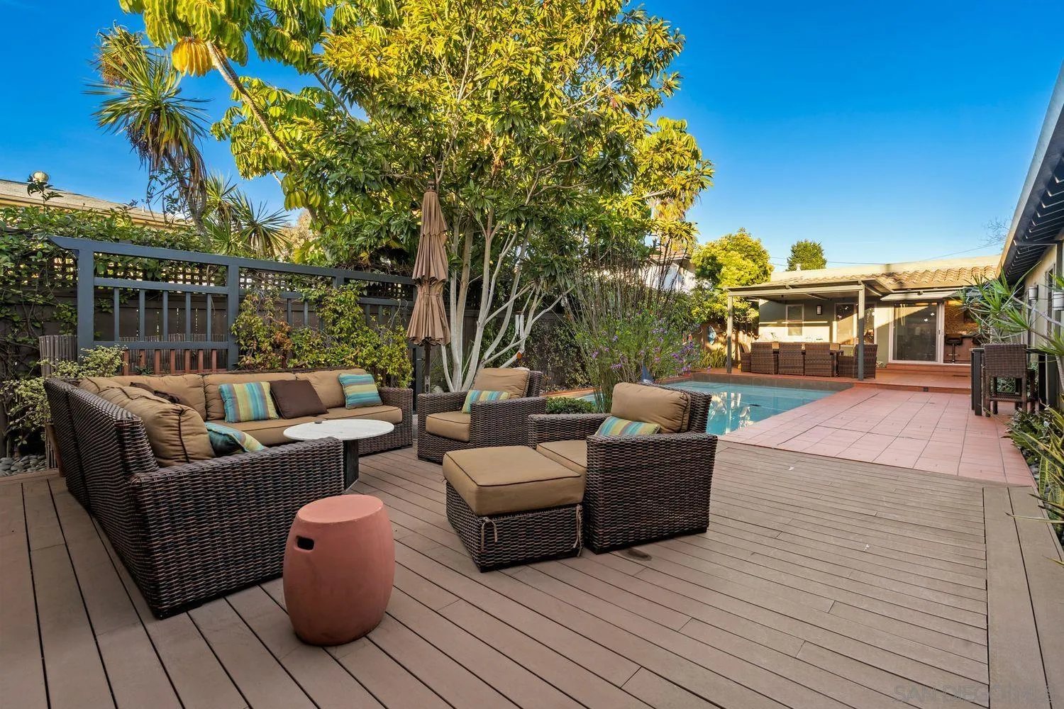 4622 Rhode Island St