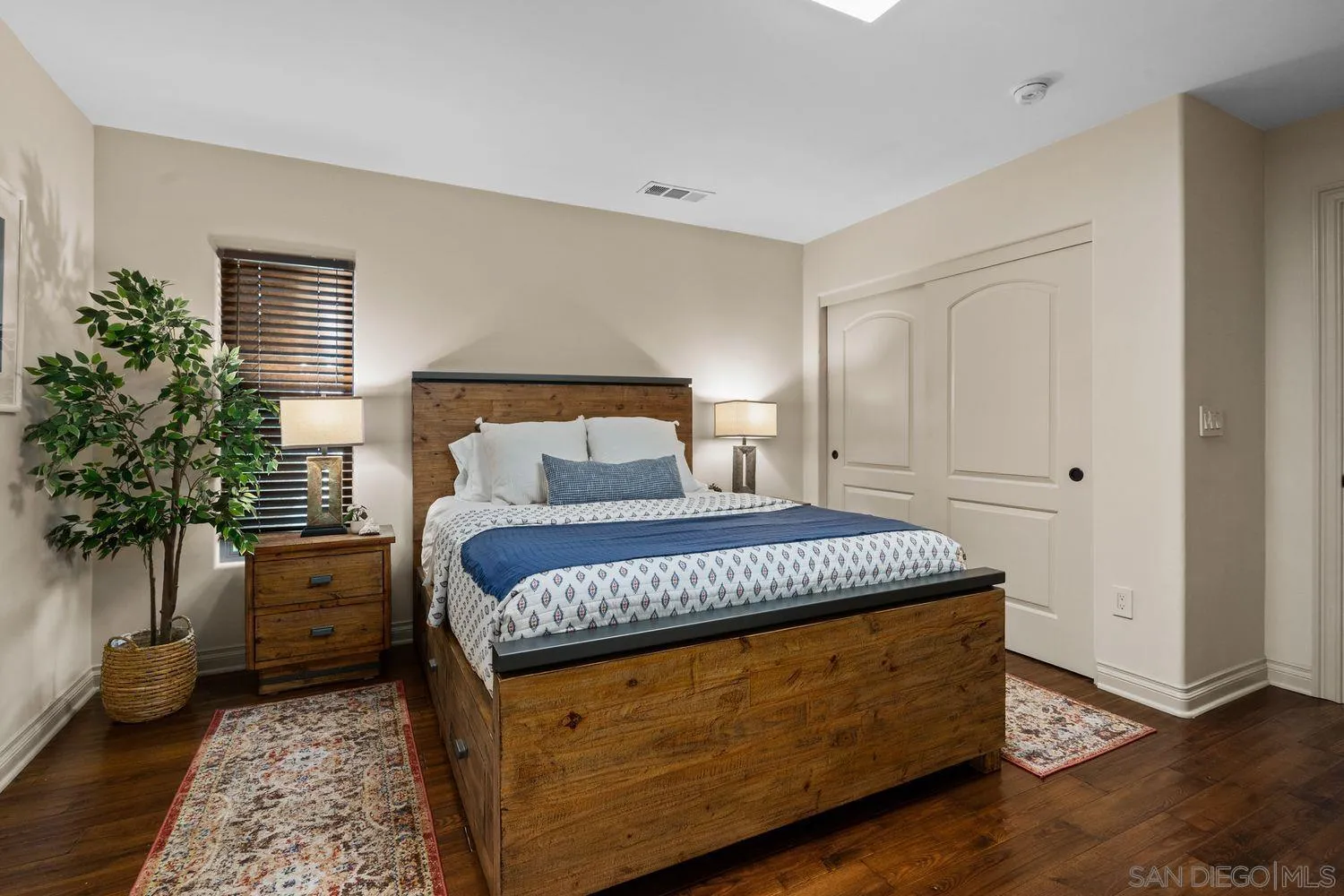 4622 Rhode Island St