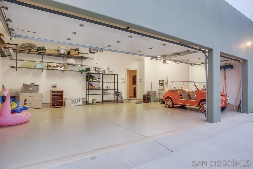 4622 Rhode Island St