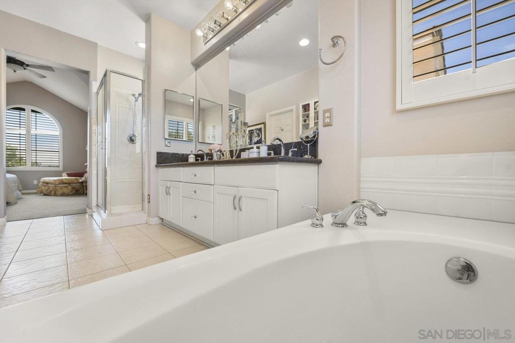 11259 Carmel Creek Rd