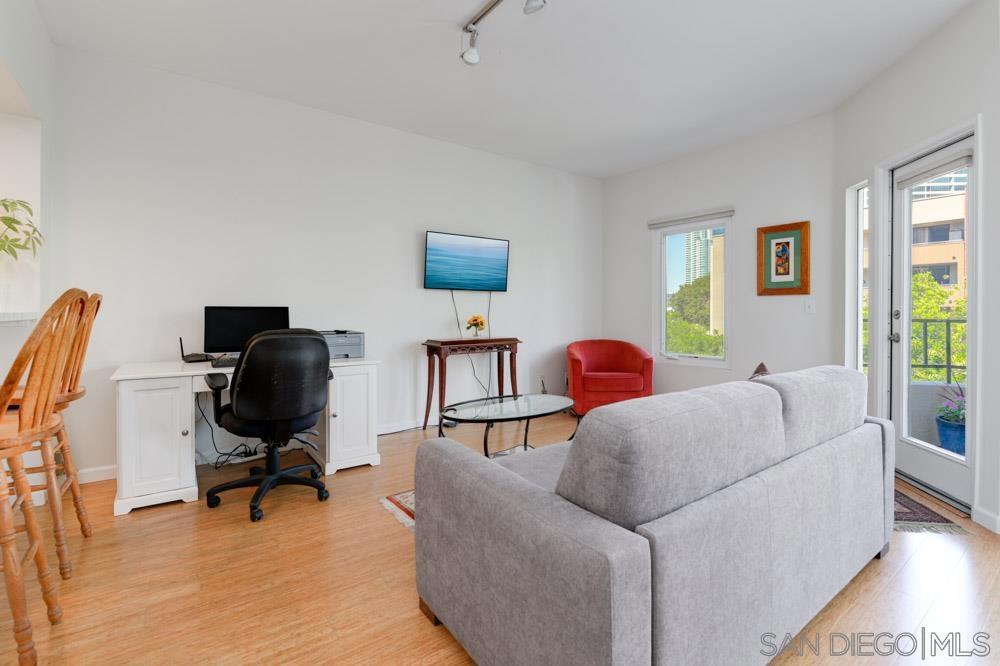 655 Columbia St 303