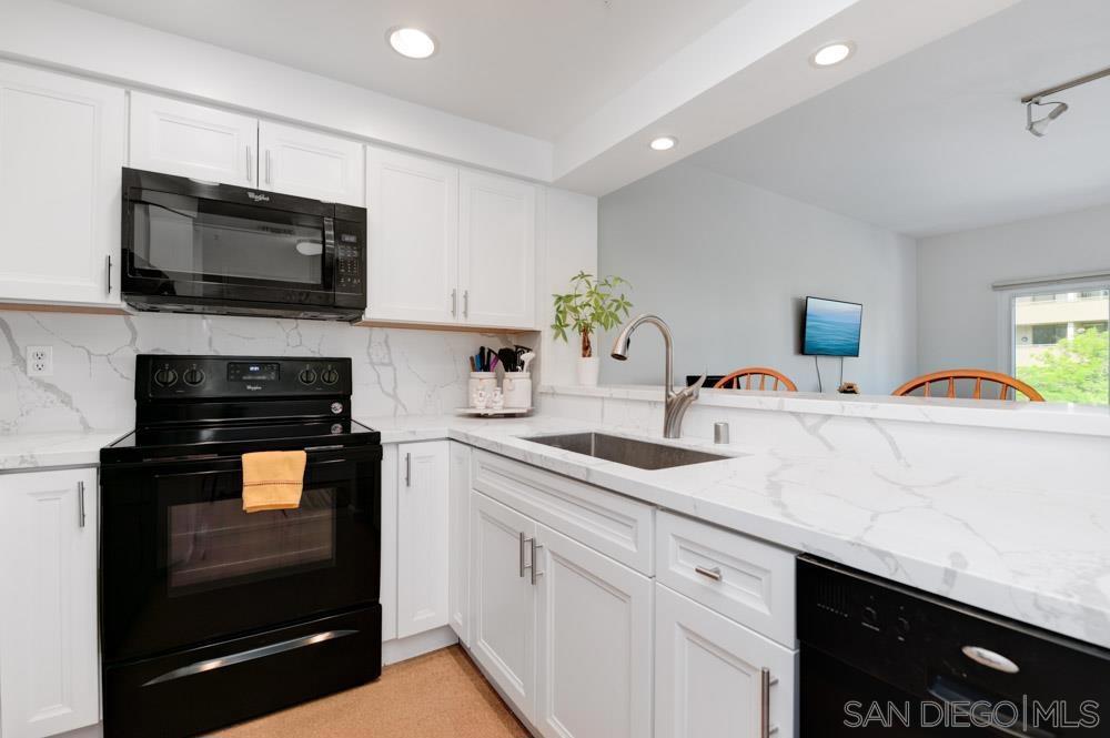 655 Columbia St 303