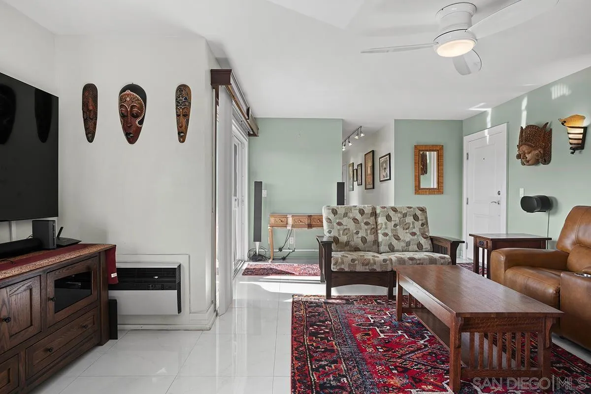 836 W Pennsylvania Ave Unit 217