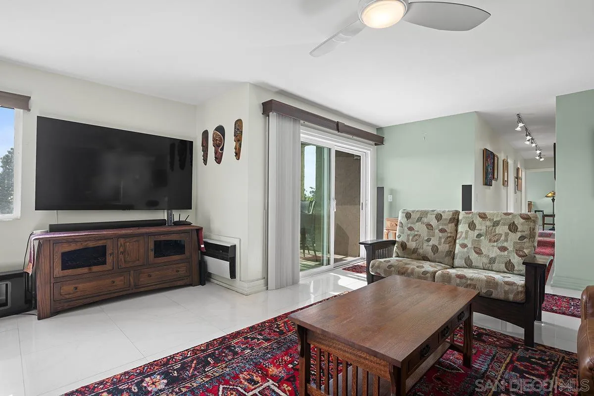 836 W Pennsylvania Ave Unit 217