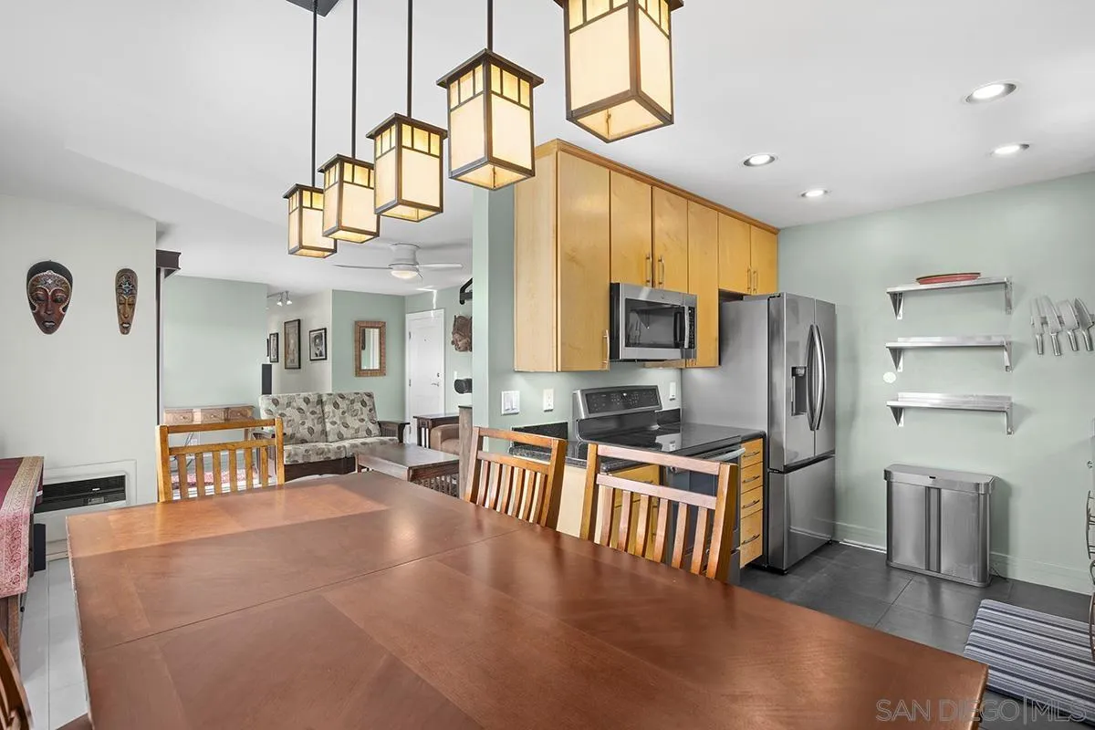836 W Pennsylvania Ave Unit 217