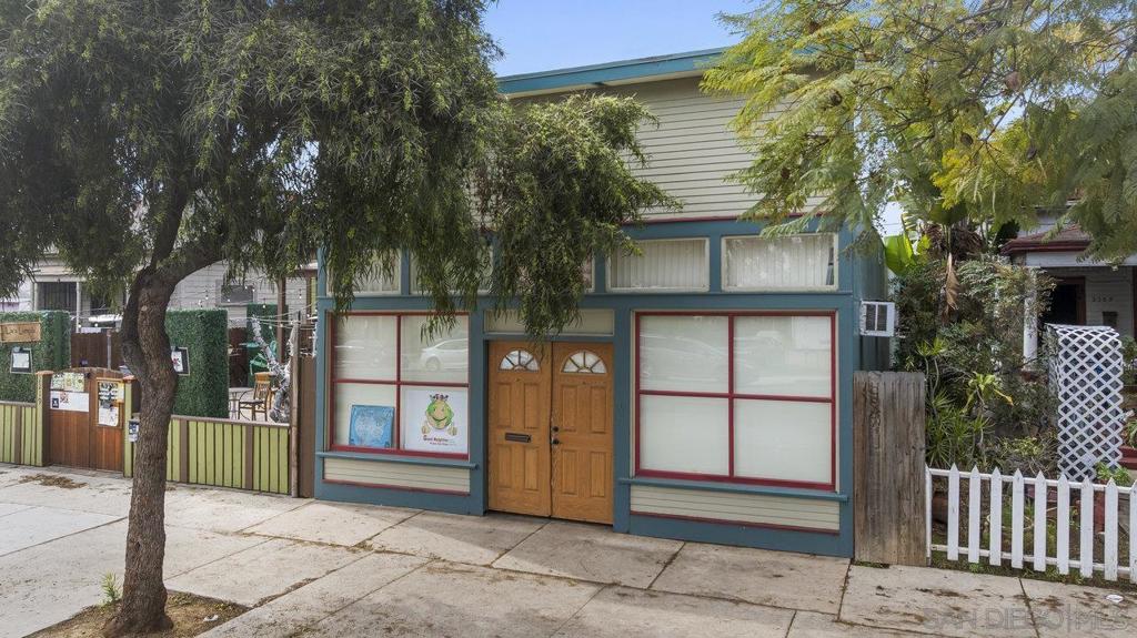2215 Logan Ave