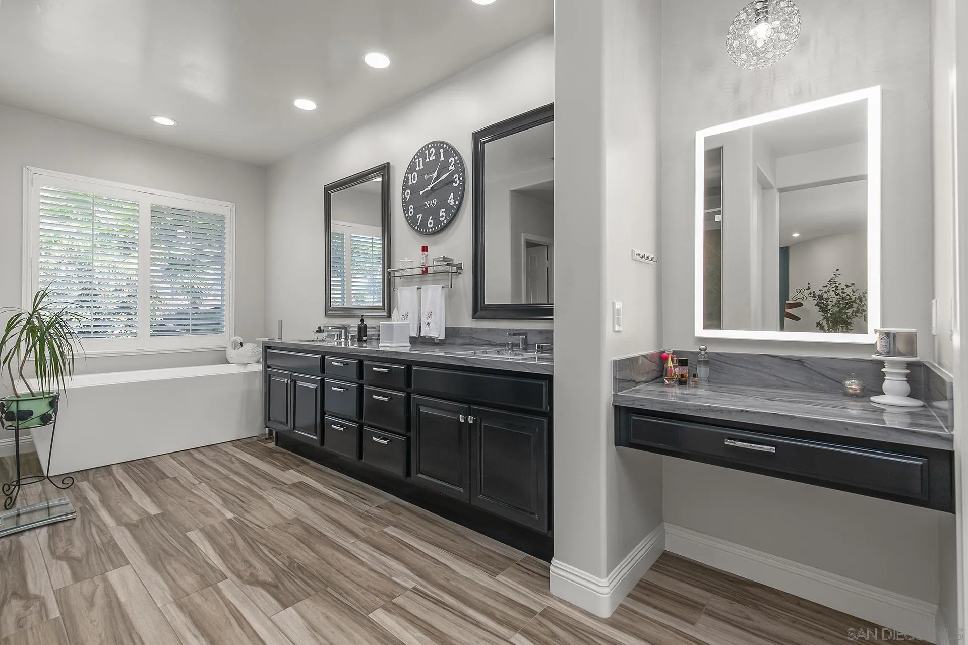 14460 Kentfield Pl