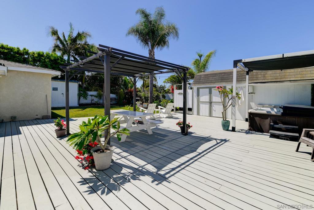 3111 Haidas Ave