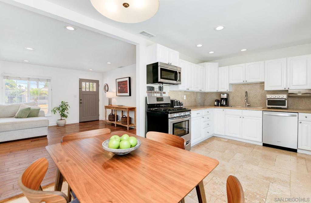3111 Haidas Ave
