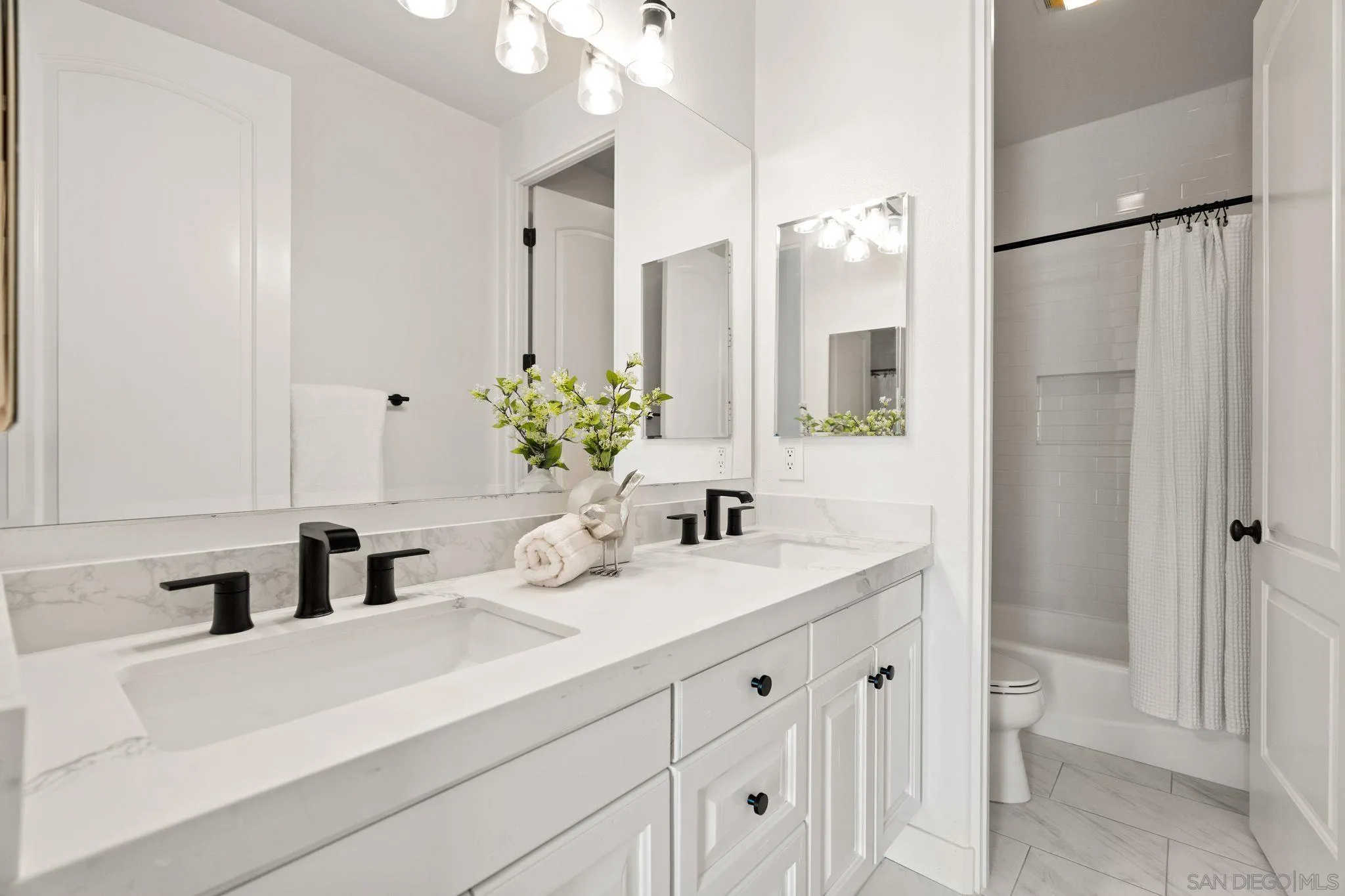 17026 San Antonio Rose Ct