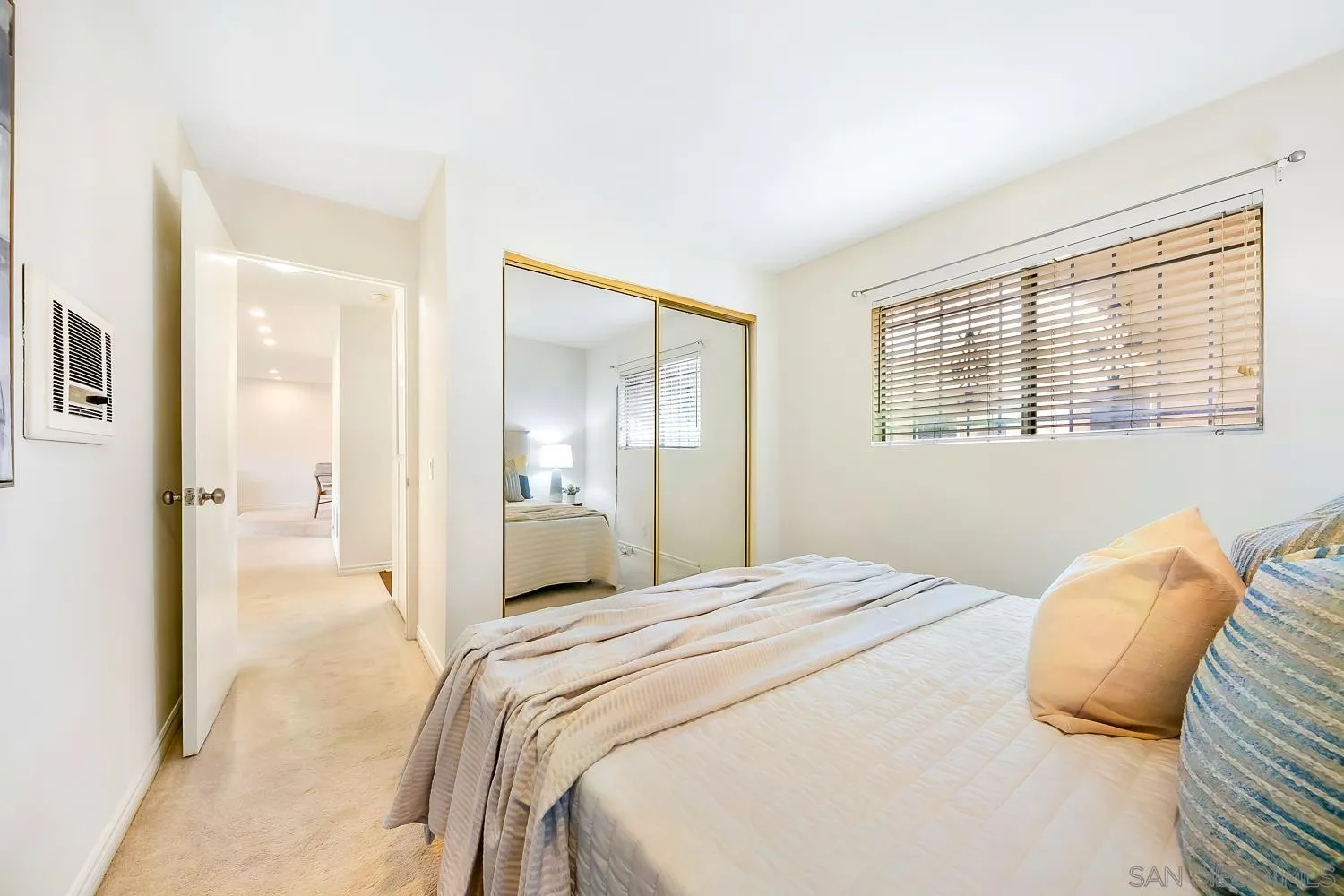 2530 Clairemont Unit 301