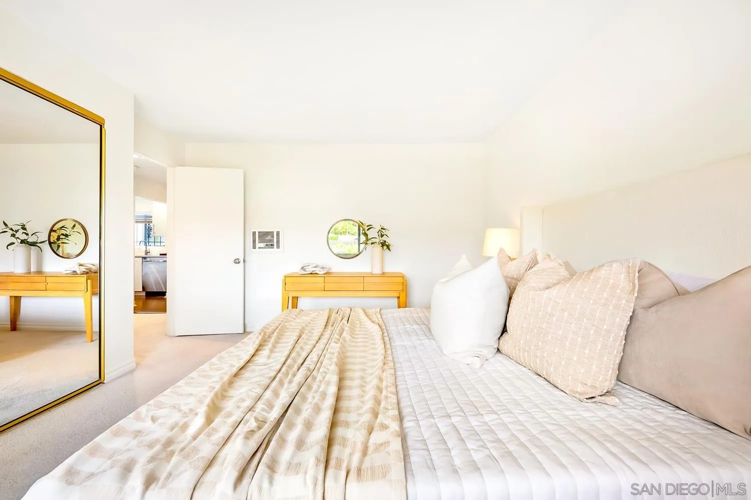 2530 Clairemont Unit 301