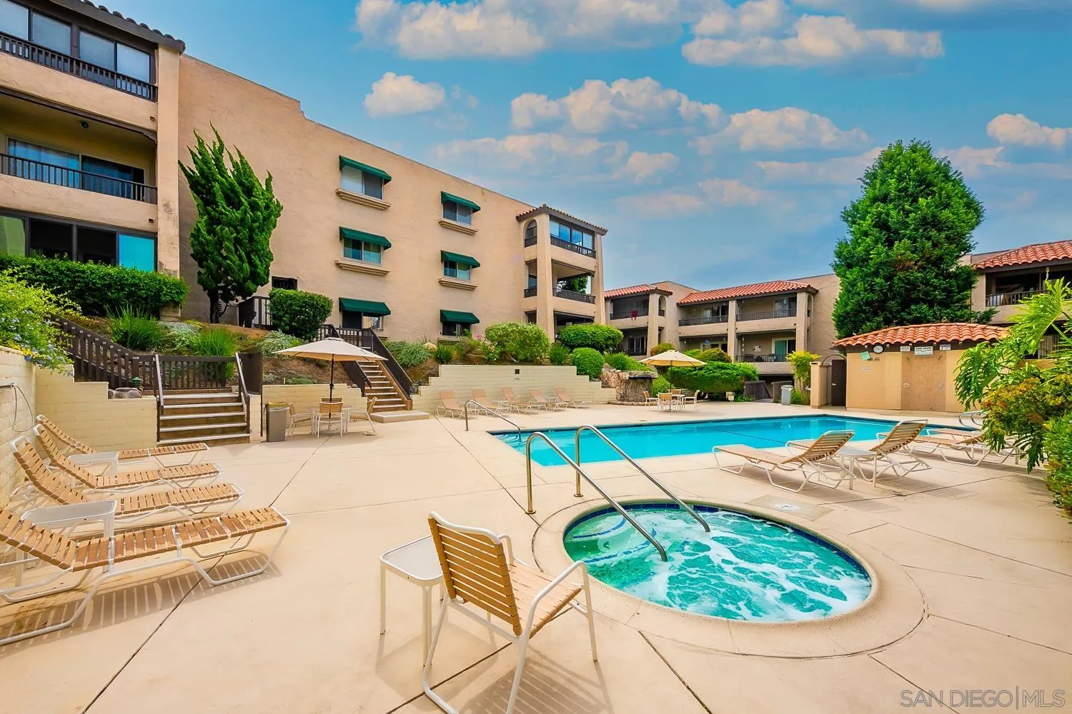 2530 Clairemont Unit 301