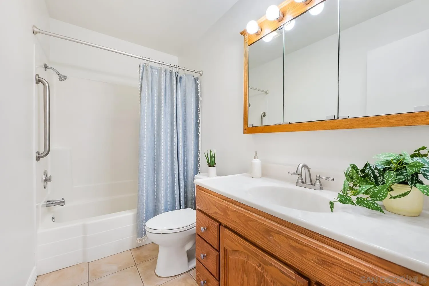 2530 Clairemont Unit 301