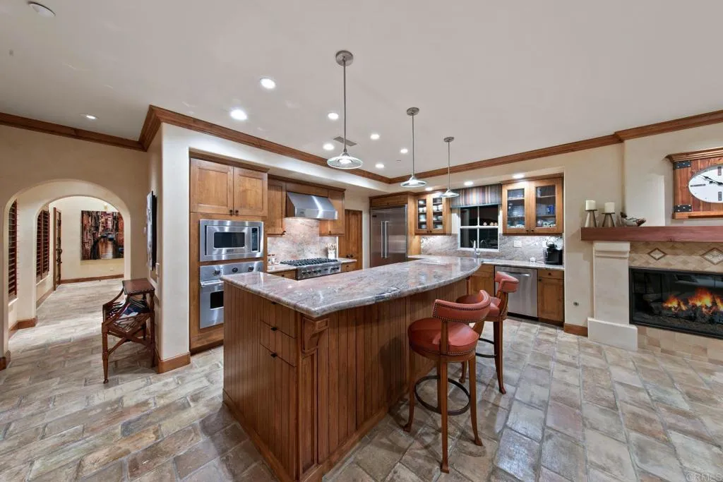 8419 Run Of The Knolls