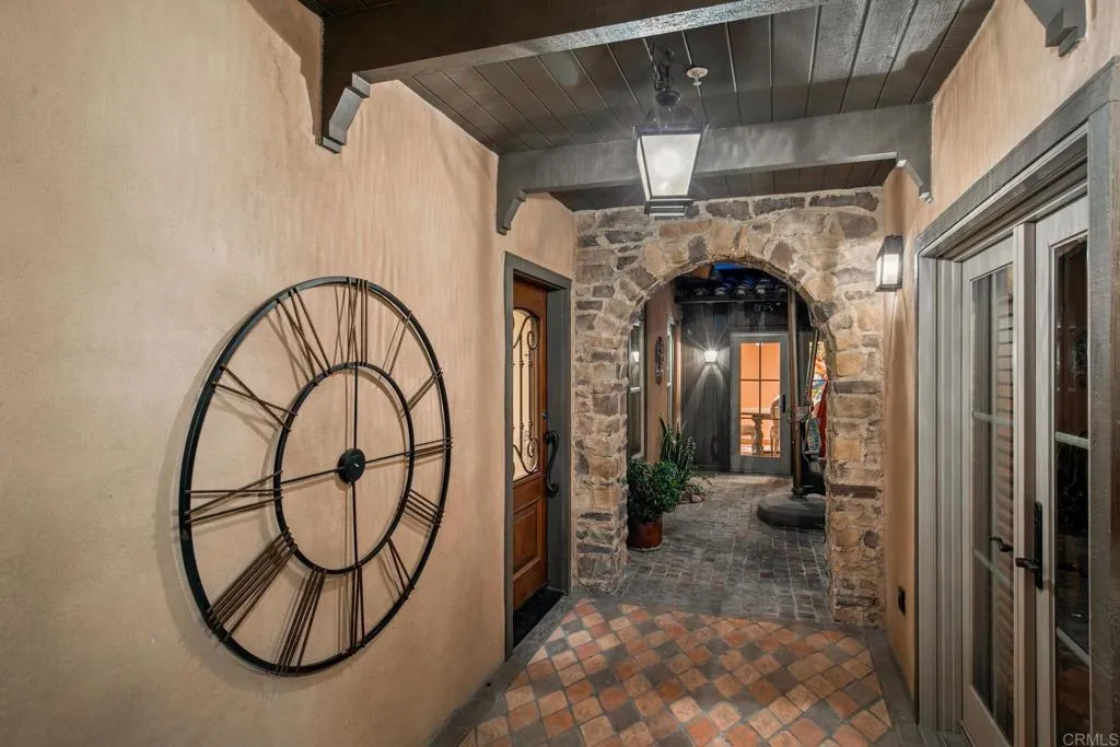 8419 Run Of The Knolls