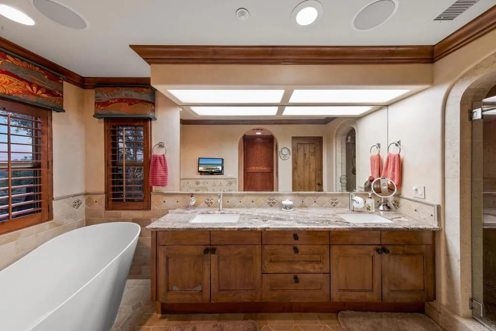 8419 Run Of The Knolls