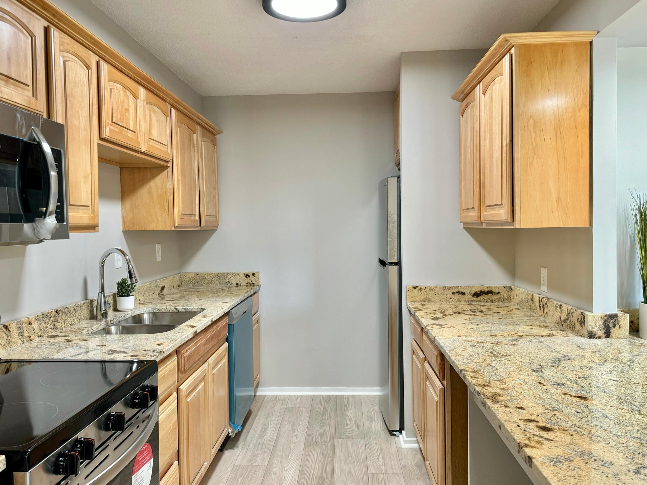 6328 Barrie Road Unit: 2A