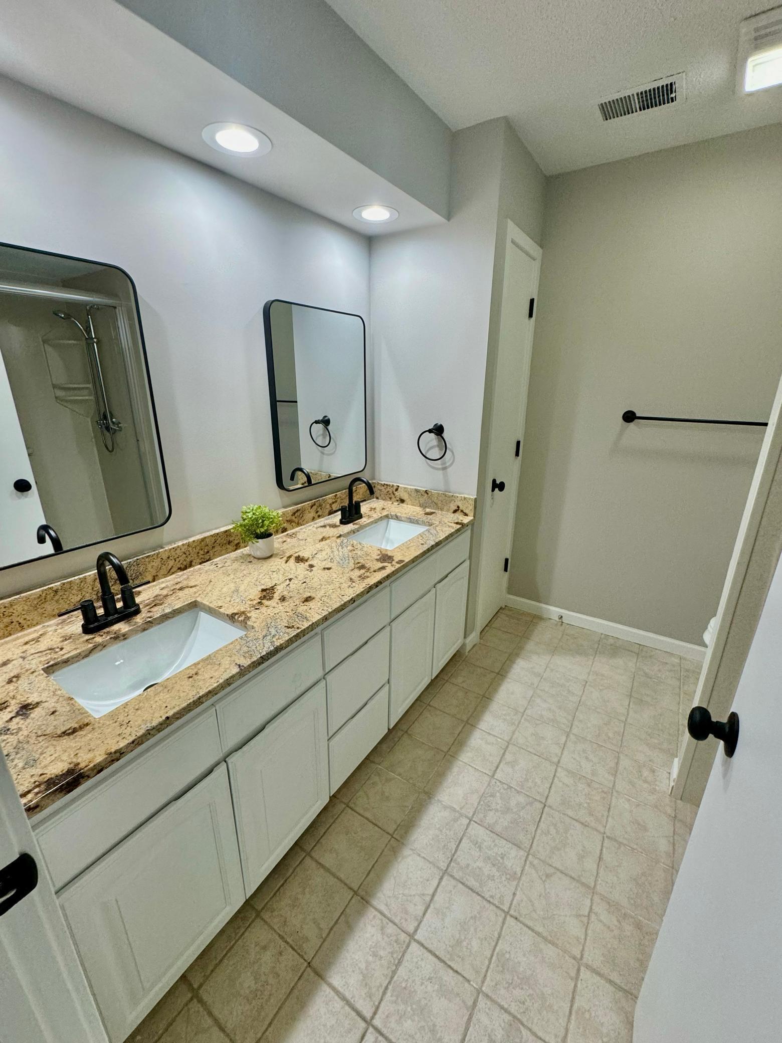 6328 Barrie Road Unit: 2A