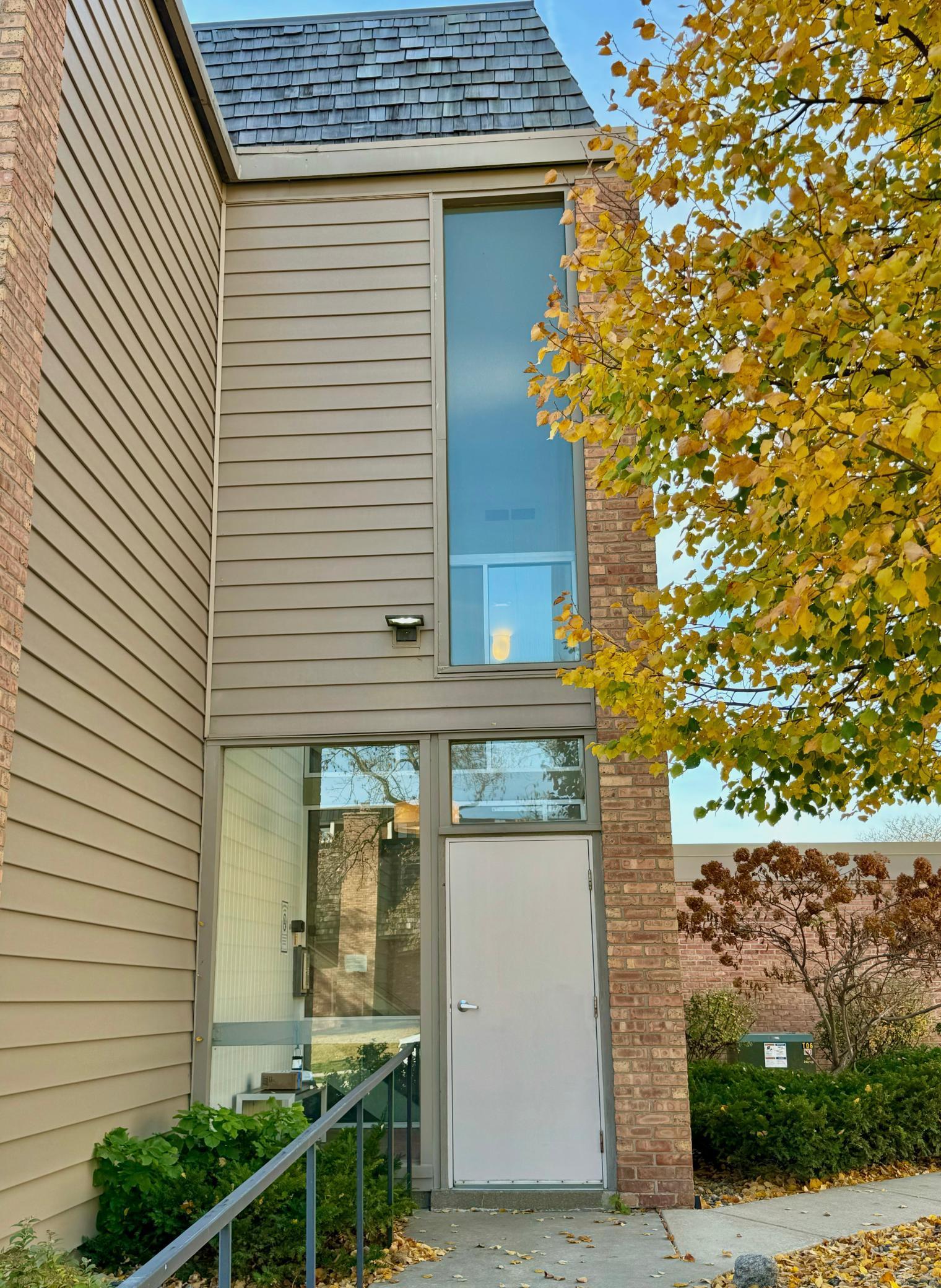 6328 Barrie Road Unit: 2A