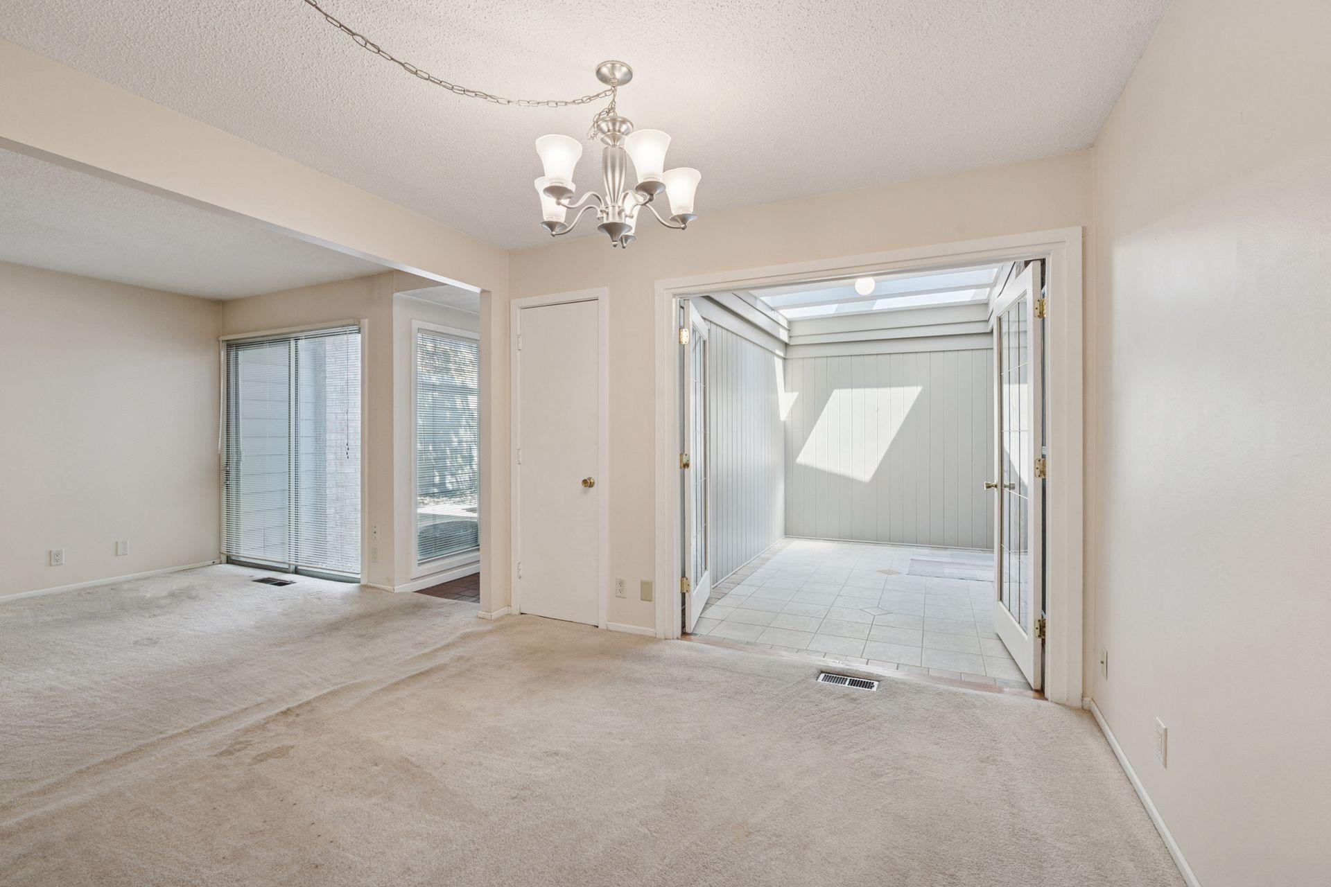 6308 Barrie Road Unit: 1C